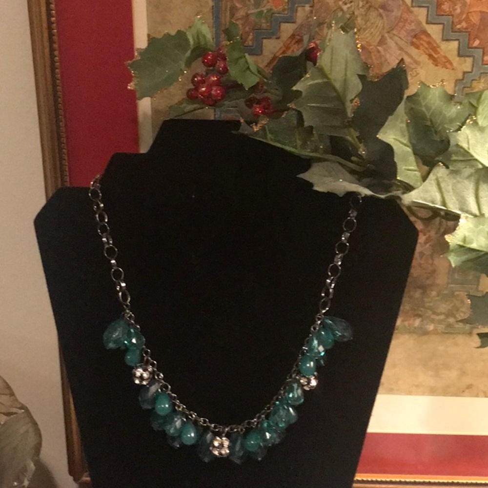 Greet the season with this lovely green beaded necklace!